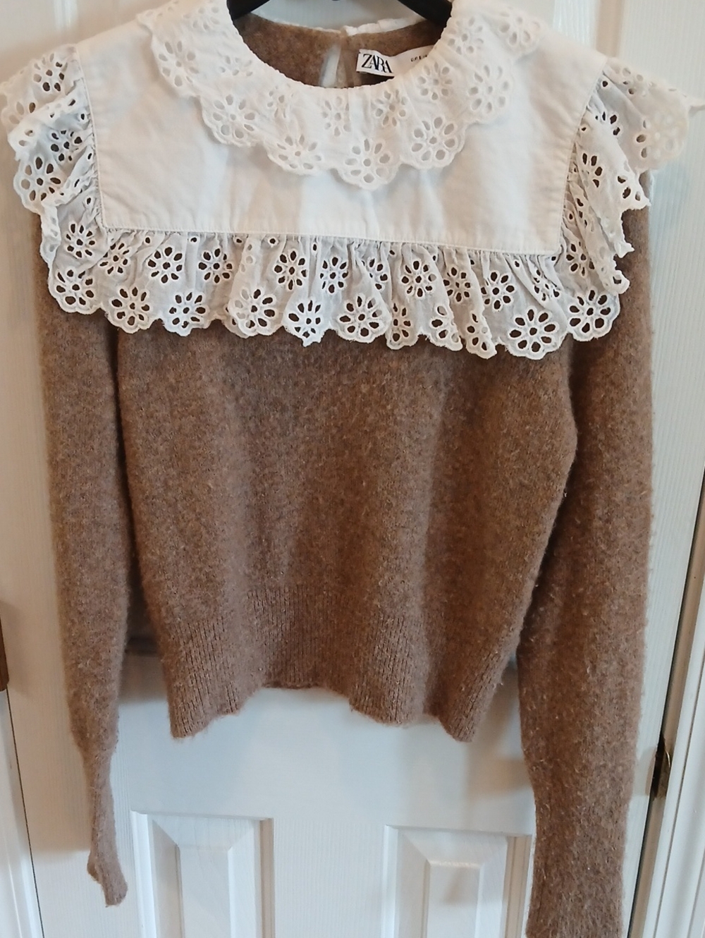 Zara Camel Brown Knit Sweater with White Eyelet Collar Size S